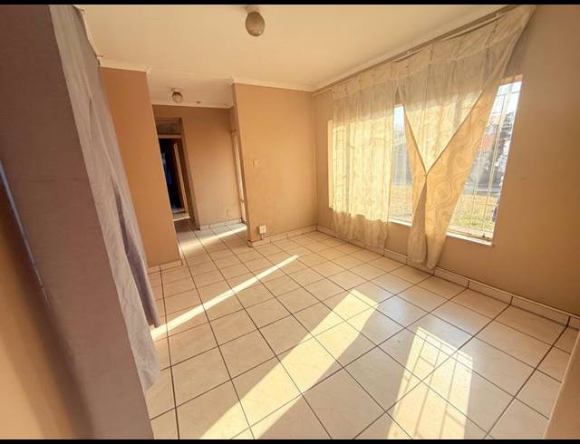 3 BEDROOM HOUSE FOR SALE IN VANDERBIJLPARK CE 4